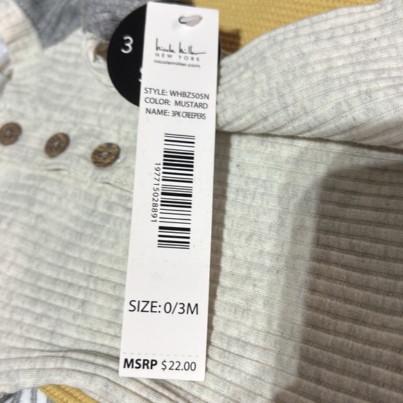 Nicole Miller 3-pack creepers/bodysuits, snap bottom - Picture 7 of 7